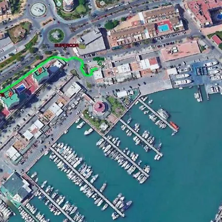 Estepona Marina, Modern Apartment, Sea Views, Balcony, Sleeps 6, Family Friendly *