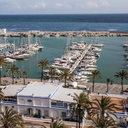 Estepona Marina, Modern Apartment, Sea Views, Balcony, Sleeps 6, Family Friendly *